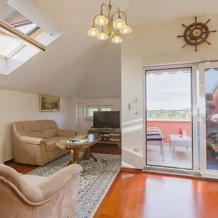 Apartment Lidija Makarska